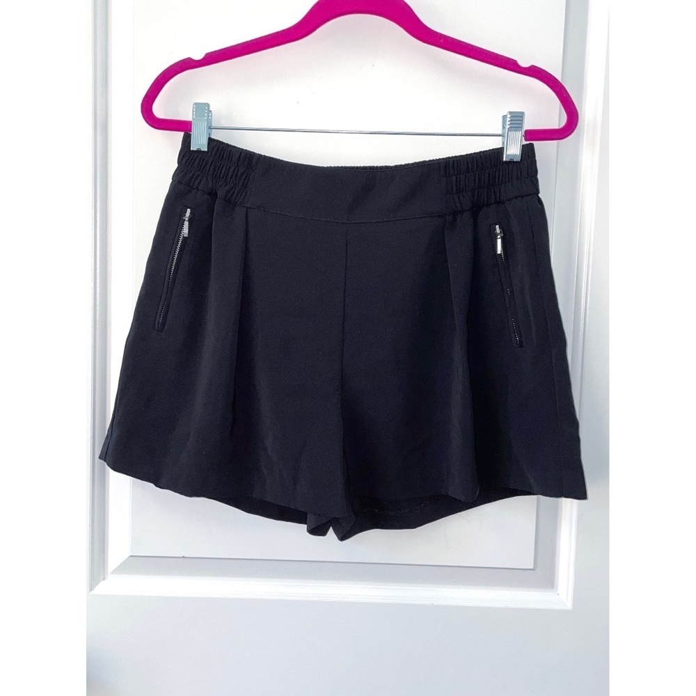 Jennifer Lopez black shorts